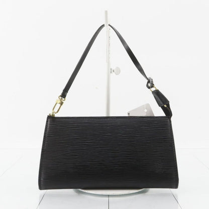 Louis Vuitton Epi Black Pochette - black / leather / Shoulder Bag