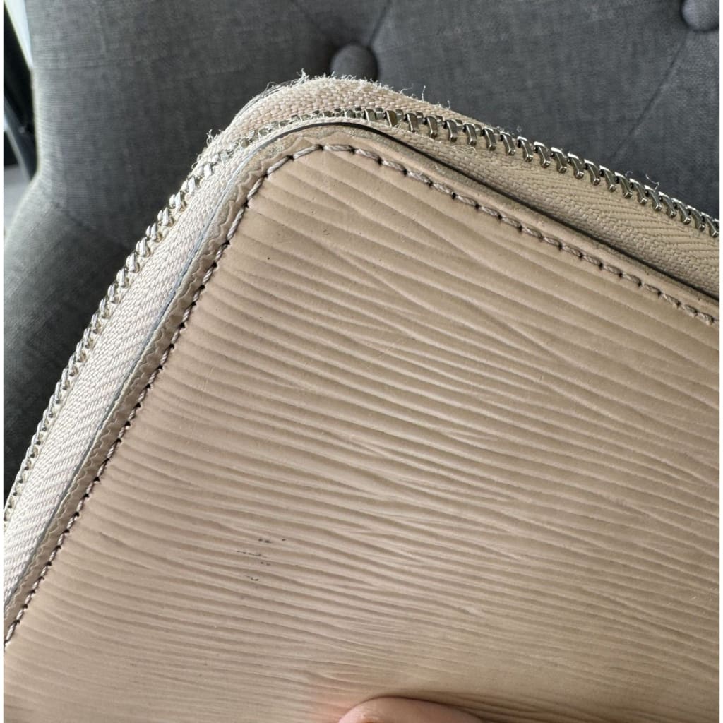 LOUIS VUITTON Epi Cream Zippy Long Wallet - cream / leather / wallet