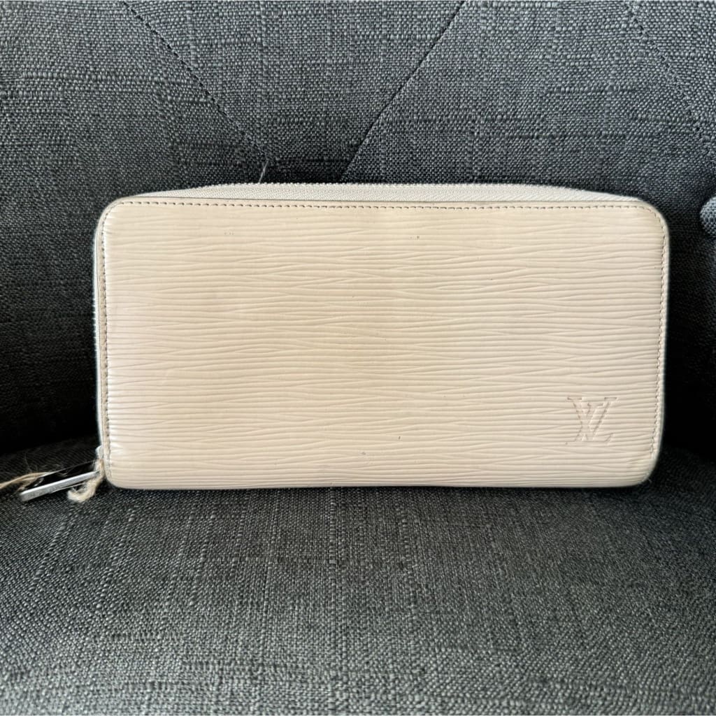 LOUIS VUITTON Epi Cream Zippy Long Wallet - cream / leather / wallet