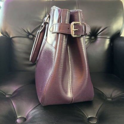 LOUIS VUITTON Epi Purple Passy PM Bag - PM / Purple / leather