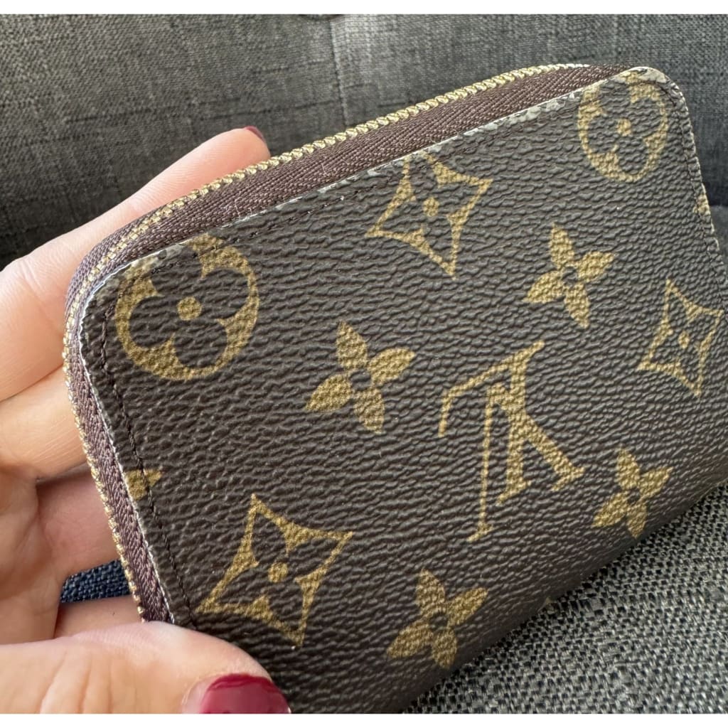 LOUIS VUITTON Limited Edition Monogram Love Lock Zippy Coin Case - Compact / Brown / Coated Canvas