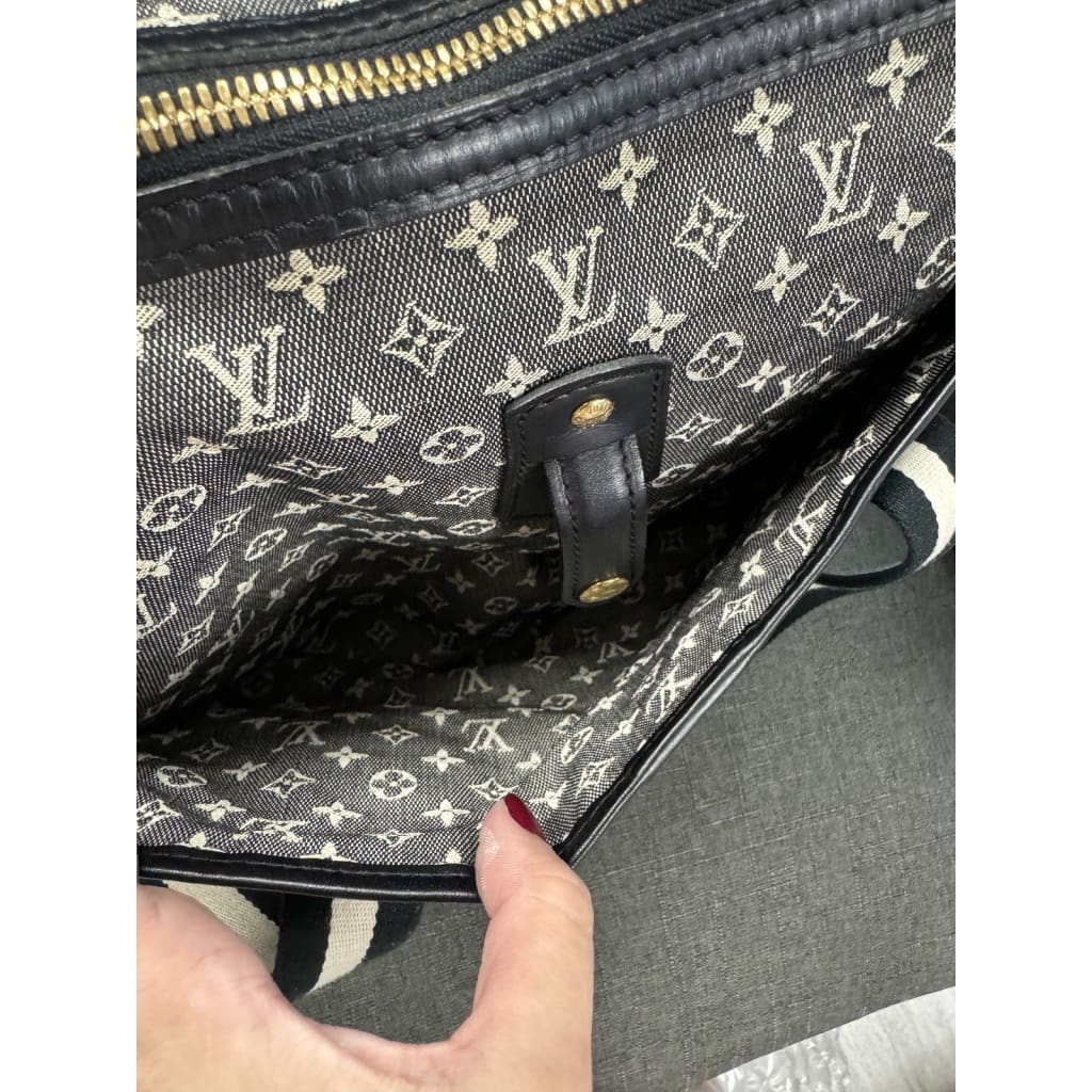 Louis Vuitton Mini Lin Cabas Mary Kate Shoulder Bag (MSRP $1,185) - Large / Leather( + 1) / Shoulder Bag