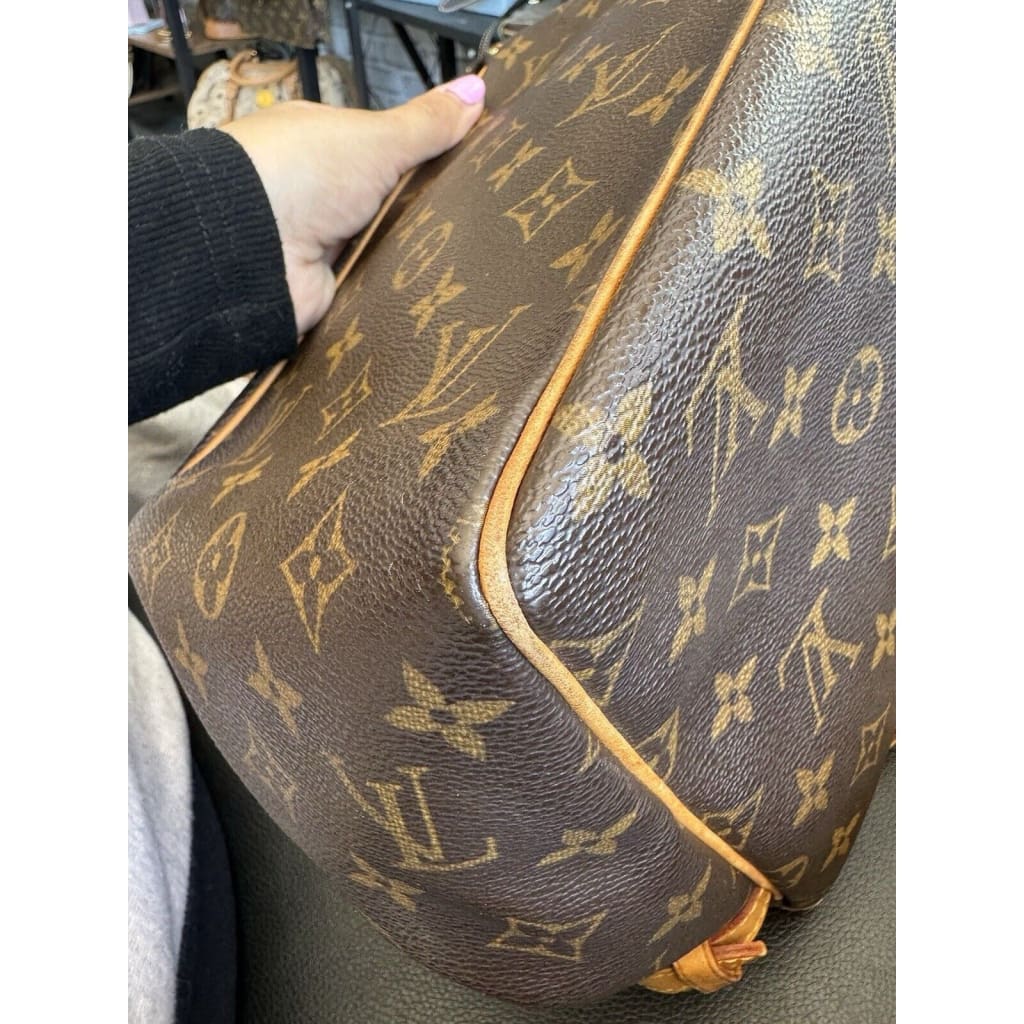 LOUIS VUITTON Monogram Batignolles Vertical (MSRP $1030 + ) - Small / Leather / Top Handle Bag