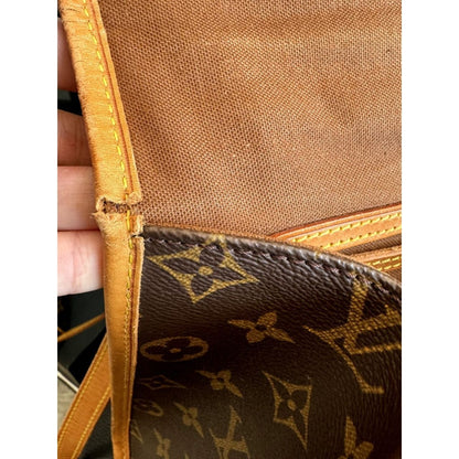 LOUIS VUITTON Monogram Bel Air Bag w/ Shoulder Strap (MSRP $2000 + ) - Medium / Leather / Crossbody