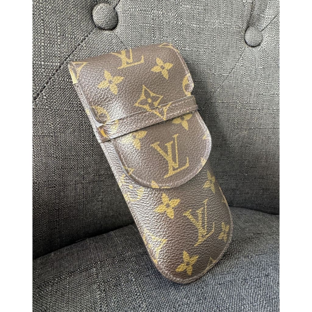 Louis Vuitton Monogram Glasses Case - one size / Brown / Coated Canvas