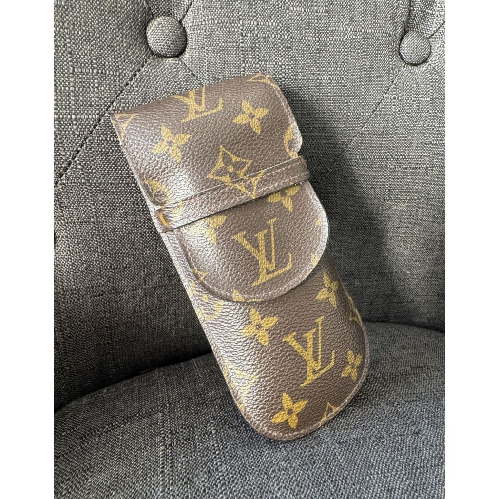 Louis Vuitton Monogram Glasses Case - one size / Brown / Coated Canvas