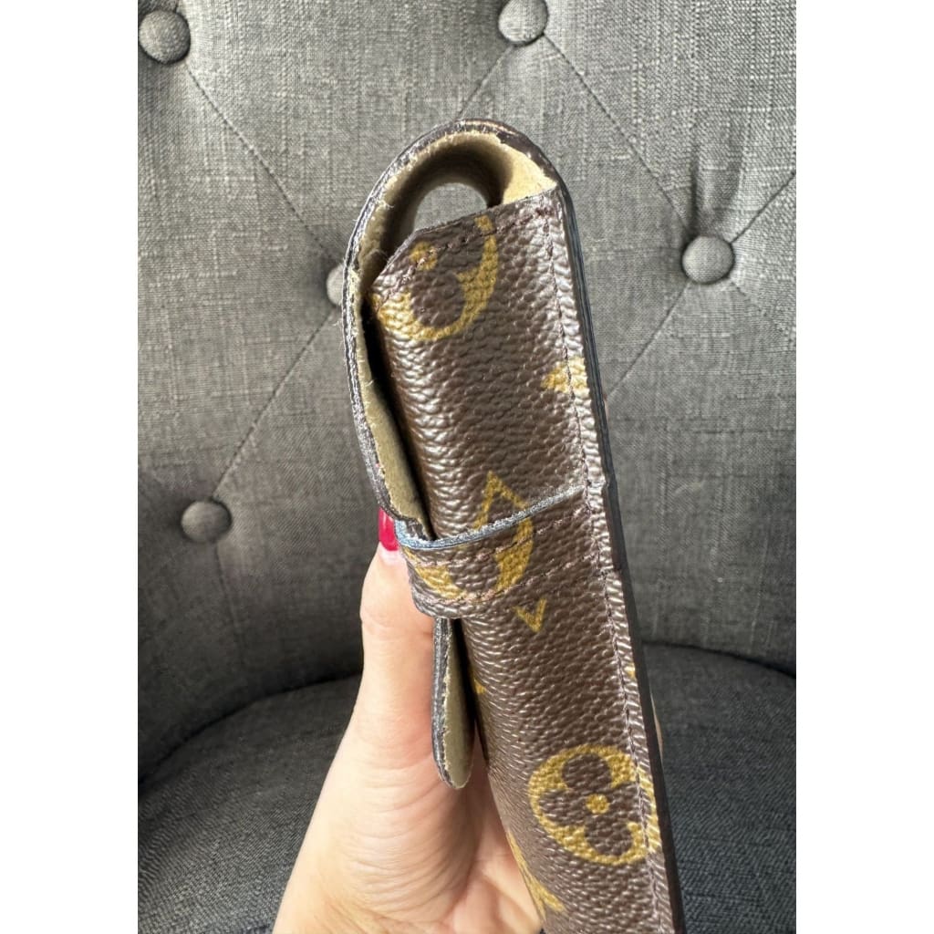 Louis Vuitton Monogram Glasses Case - one size / Brown / Coated Canvas