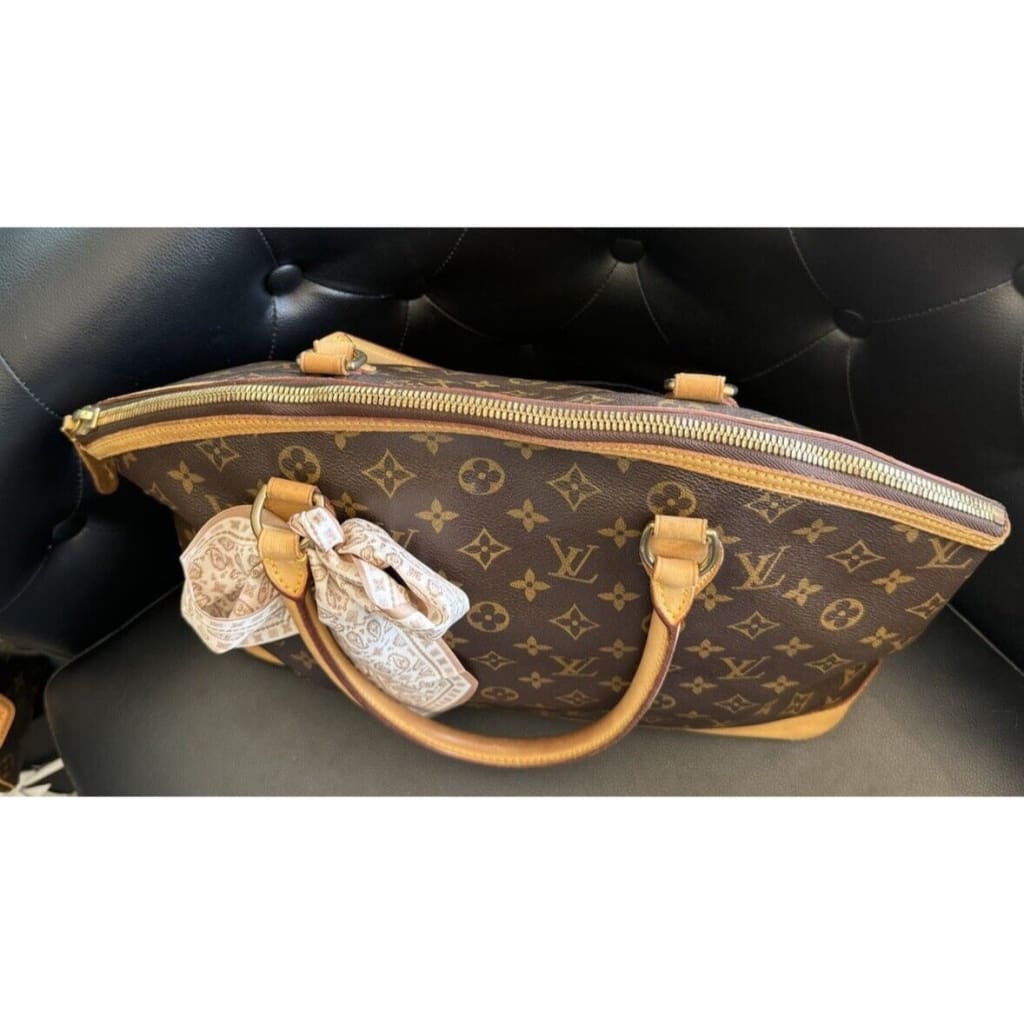 LOUIS VUITTON Monogram Lockit Horizontal Hang Bag (MSRP $1090) - Large / Leather / Shoulder Bag