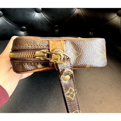 LOUIS VUITTON Monogram Marly Dragonne Clutch/ Wristlet (MSRP $1000 + ) - Small / Canvas( + 1) / Clutch