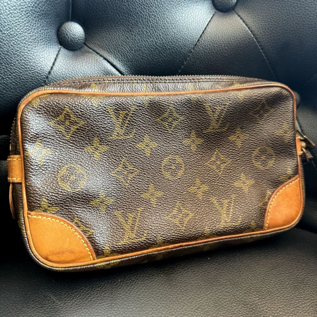 LOUIS VUITTON Monogram Marly Dragonne Clutch/ Wristlet (MSRP $1000 + ) - Small / Canvas( + 1) / Clutch