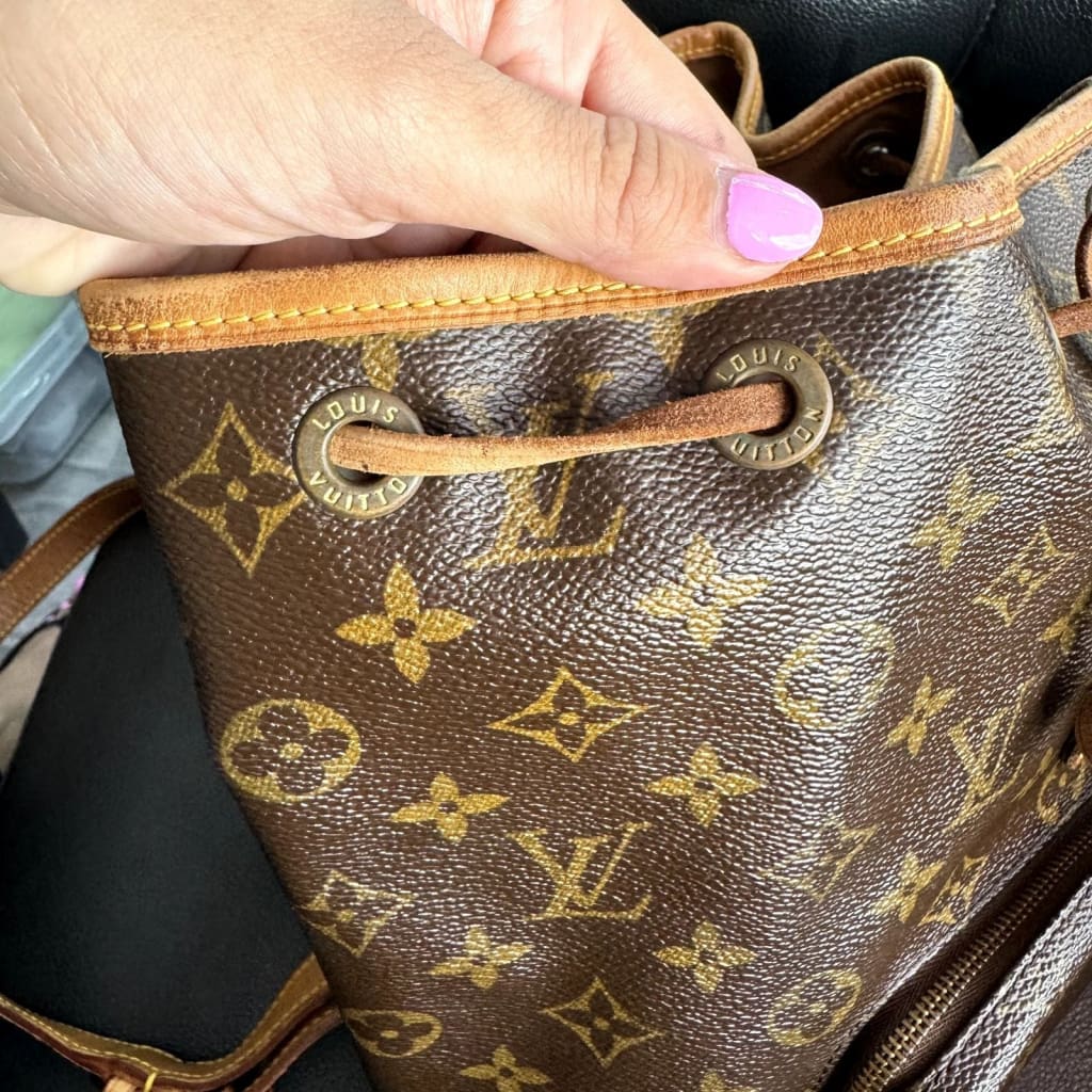 LOUIS VUITTON Monogram Montsouris MM Backpack (MSRP $1500 + ) - Medium / Leather / Backpack