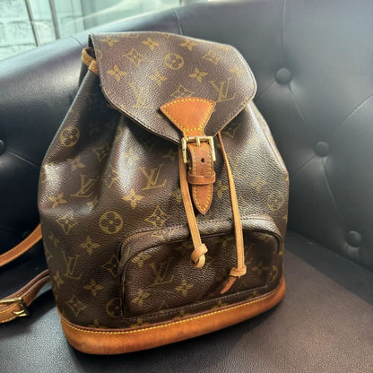 LOUIS VUITTON Monogram Montsouris MM Backpack (MSRP $1500 + ) - Medium / Leather / Backpack