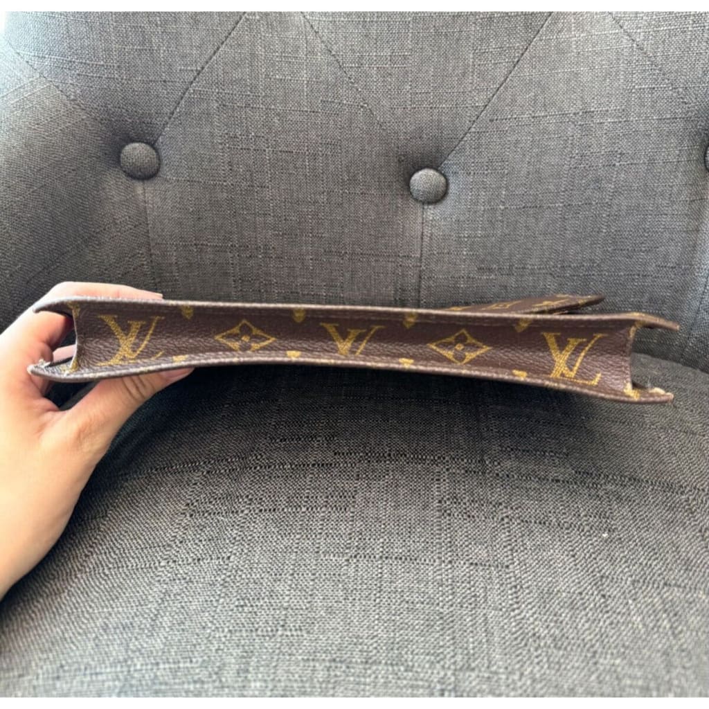 Louis Vuitton Monogram Pochette Rabat Clutch 23 w/ Chain