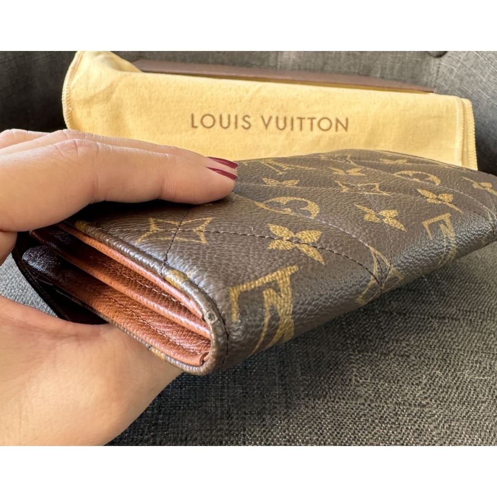 LOUIS VUITTON Monogram Sarah Etoile Quilted Long Wallet (MSRP $1,060) - Long Wallet / Leather / Long Wallet