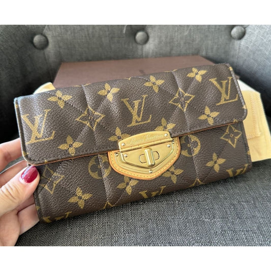 LOUIS VUITTON Monogram Sarah Etoile Quilted Long Wallet (MSRP $1,060) - Long Wallet / Leather / Long Wallet