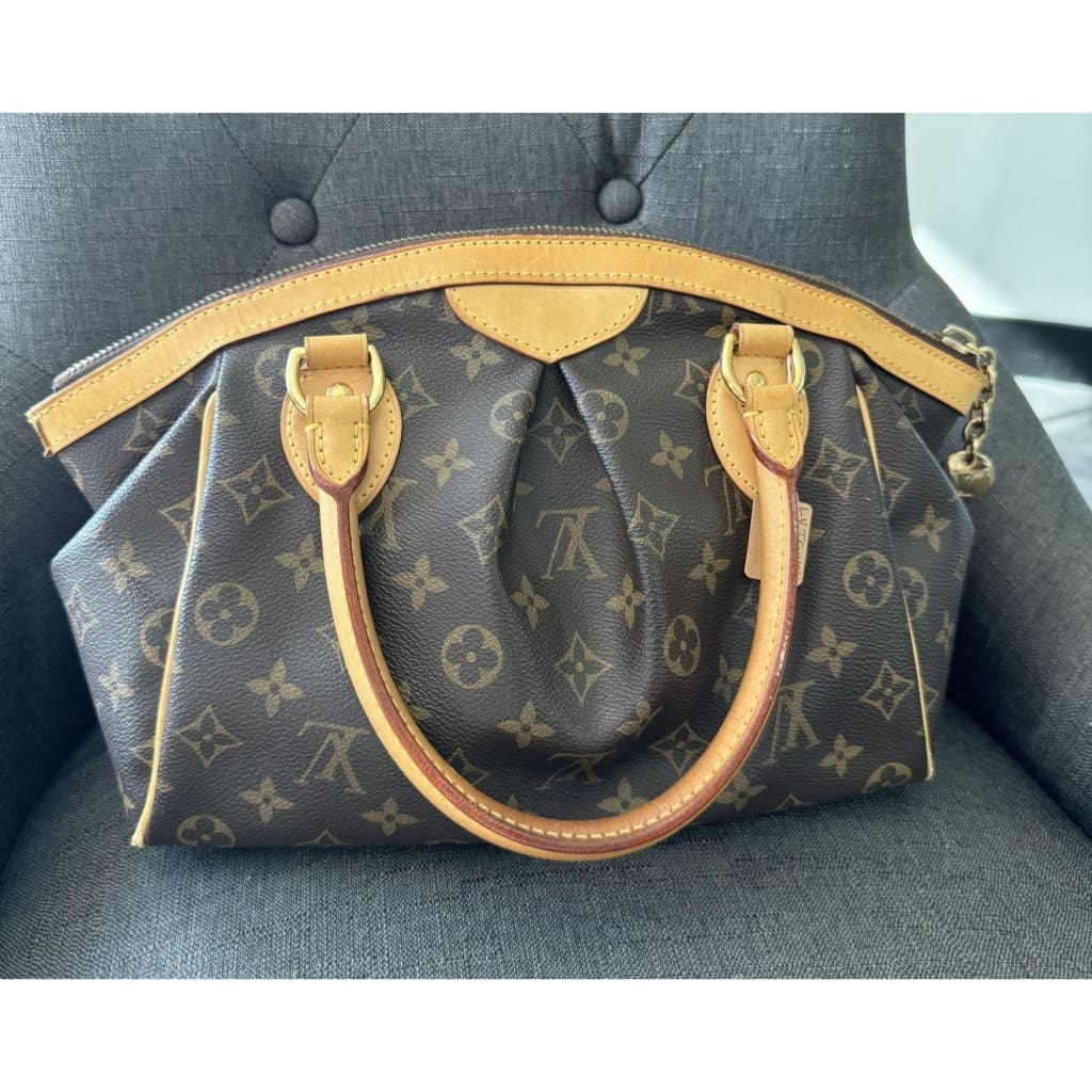 Louis Vuitton Monogram Trivoli PM - PM / Brown / leather