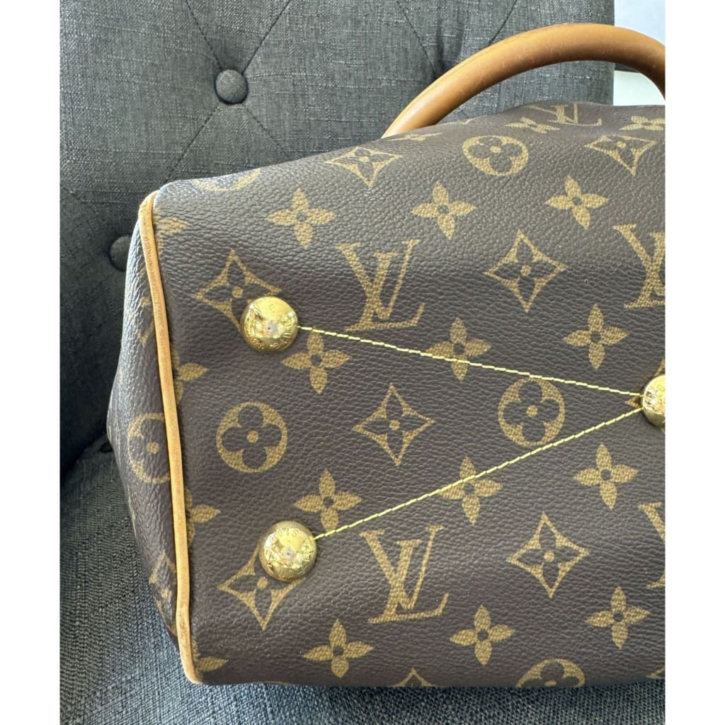 Louis Vuitton Monogram Trivoli PM - PM / Brown / leather