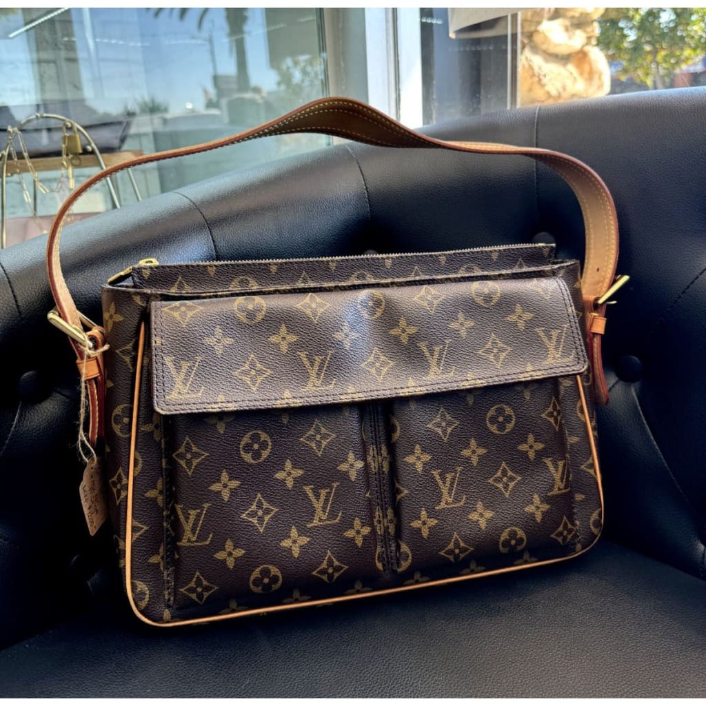 LOUIS VUITTON Monogram Viva-Cite (MSRP $2000 + ) - GM / Leather / Shoulder Bag