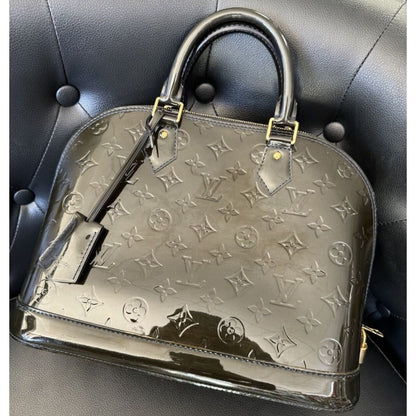 LOUIS VUITTON RARE Bleu Infini Vernis Alma PM (MSRP $2,330) - PM / Patent Leather / Top Handle Bag