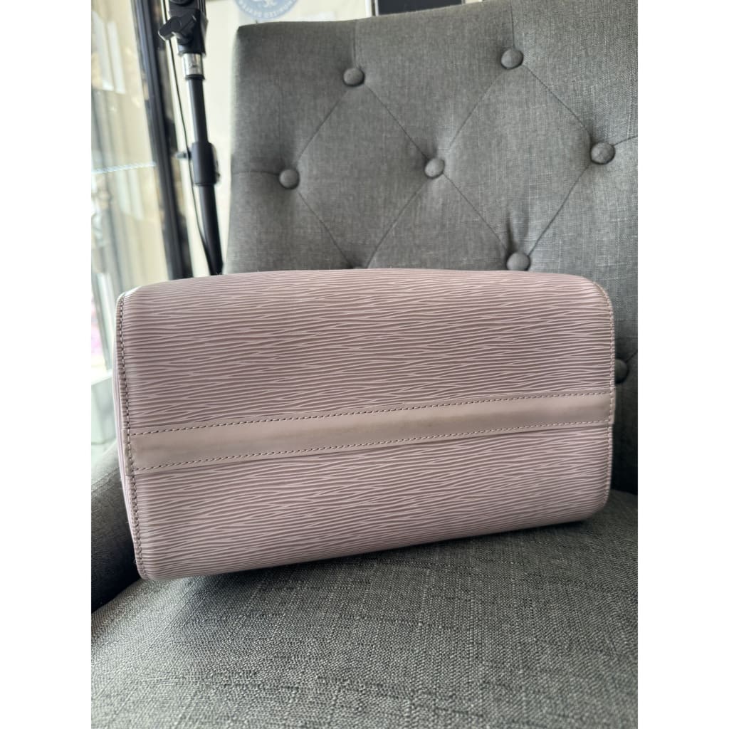 LOUIS VUITTON RARE Lilac Epi Speedy 25 - 25 / Lilac / Leather