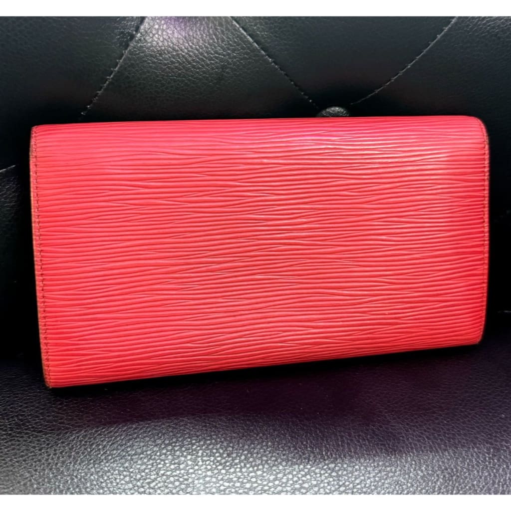 LOUIS VUITTON Red Epi Sarah Long Wallet (MSRP $825) - Red / Leather / wallet