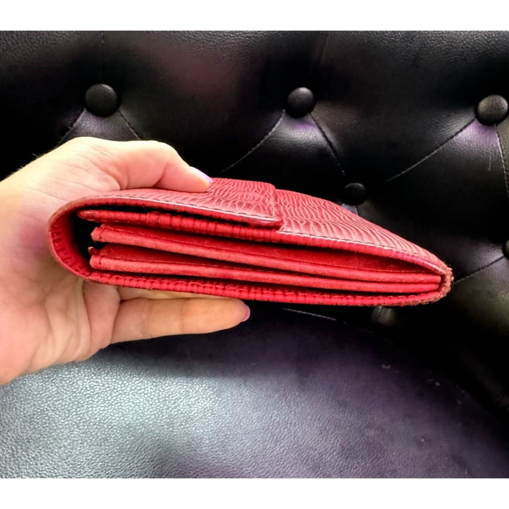 LOUIS VUITTON Red Epi Sarah Long Wallet (MSRP $825) - Red / Leather / wallet