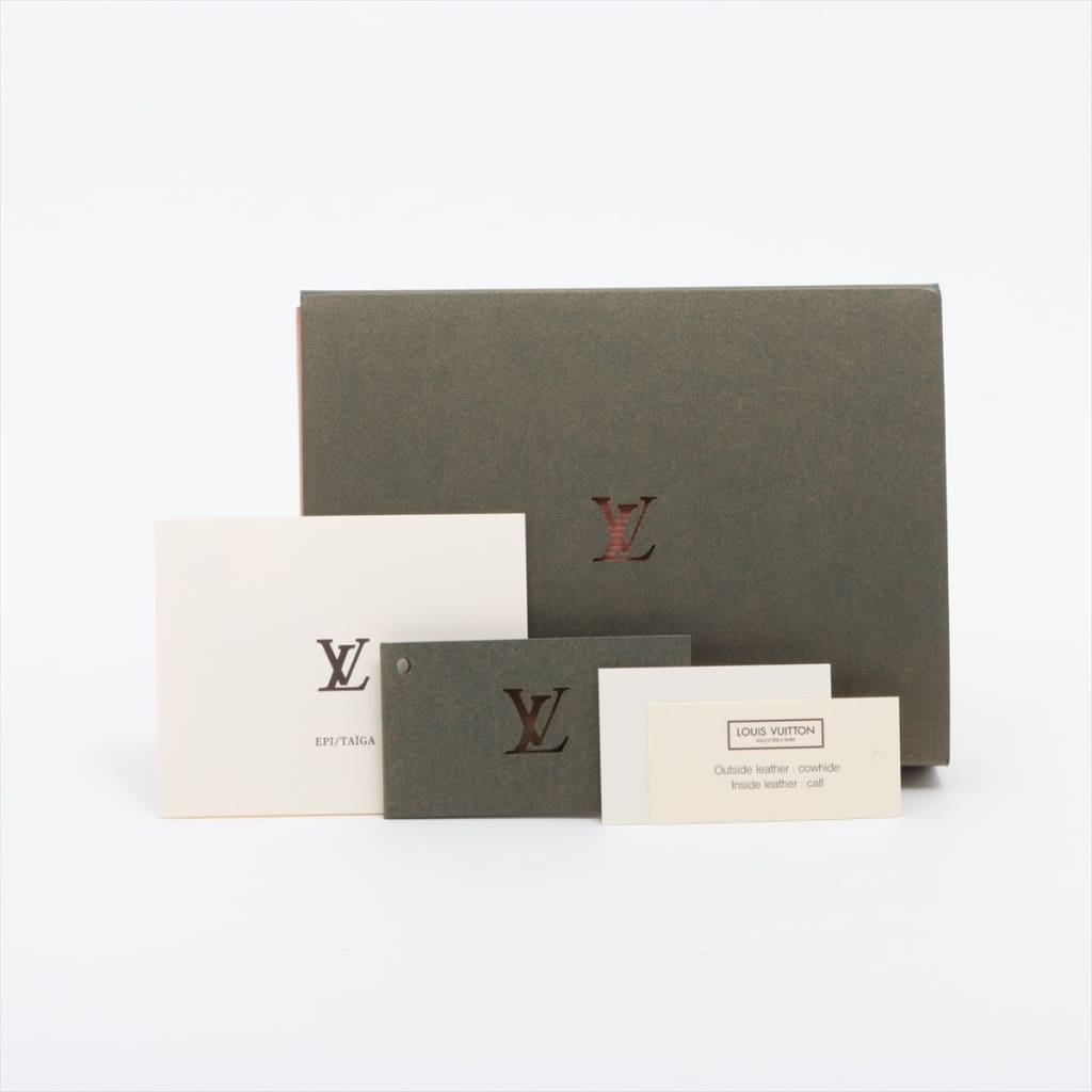 Louis Vuitton Taiga Agenda PM New with Box (MSRP $525) - green / leather / agenda