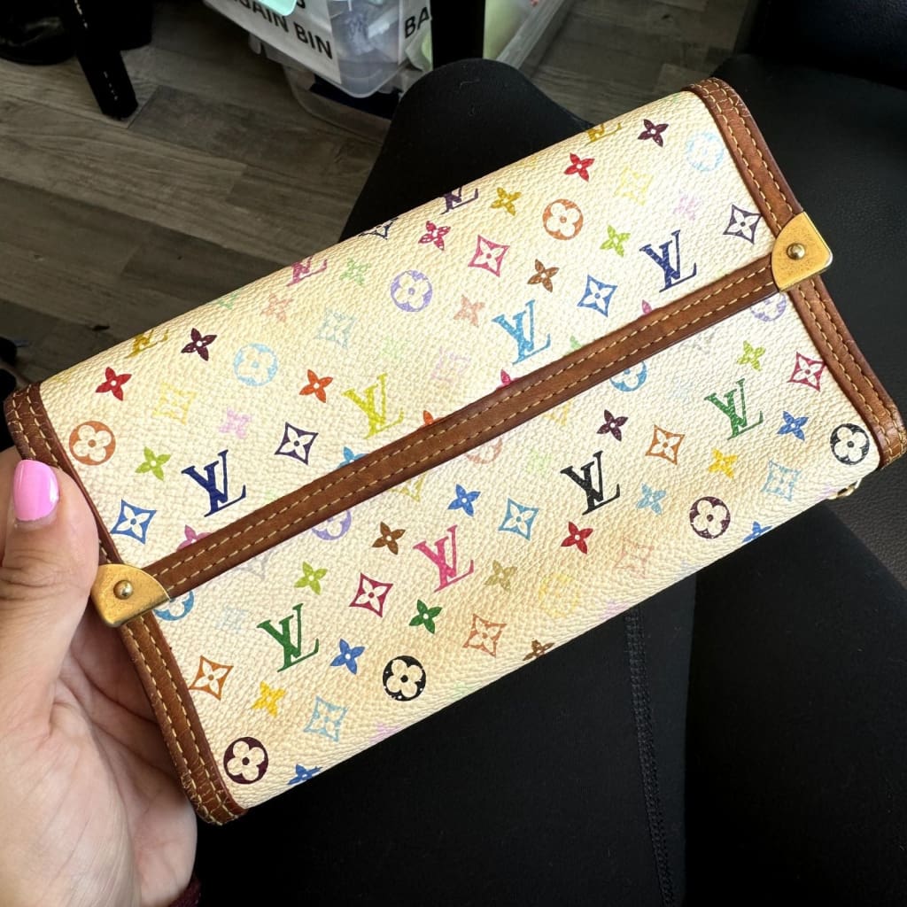 LOUIS VUITTON White Murakami Multi-Color Suhali Long Wallet (MSRP $1500) - White / Leather( + 1) / wallet