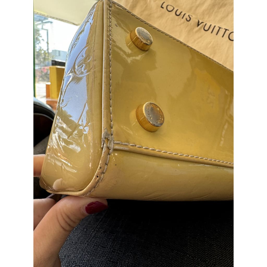 Louis Vuitton Yellow Vernis MM Brea Bag With Crossbody Strap & Dustbag - MM / Yellow / Leather