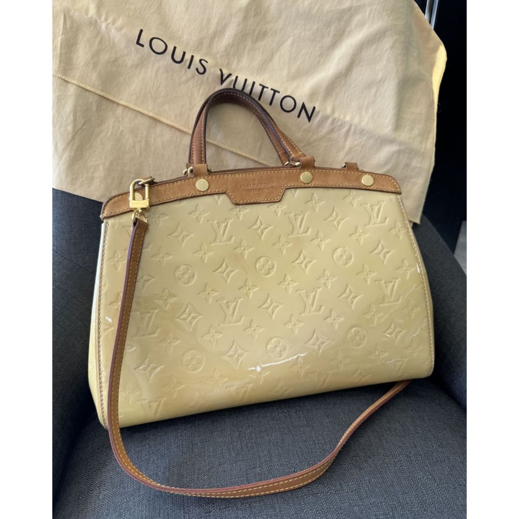 Louis Vuitton Yellow Vernis MM Brea Bag With Crossbody Strap & Dustbag - MM / Yellow / Leather