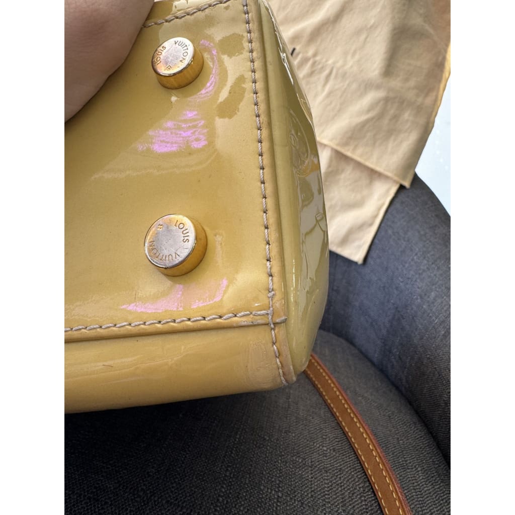 Louis Vuitton Yellow Vernis MM Brea Bag With Crossbody Strap & Dustbag - MM / Yellow / Leather