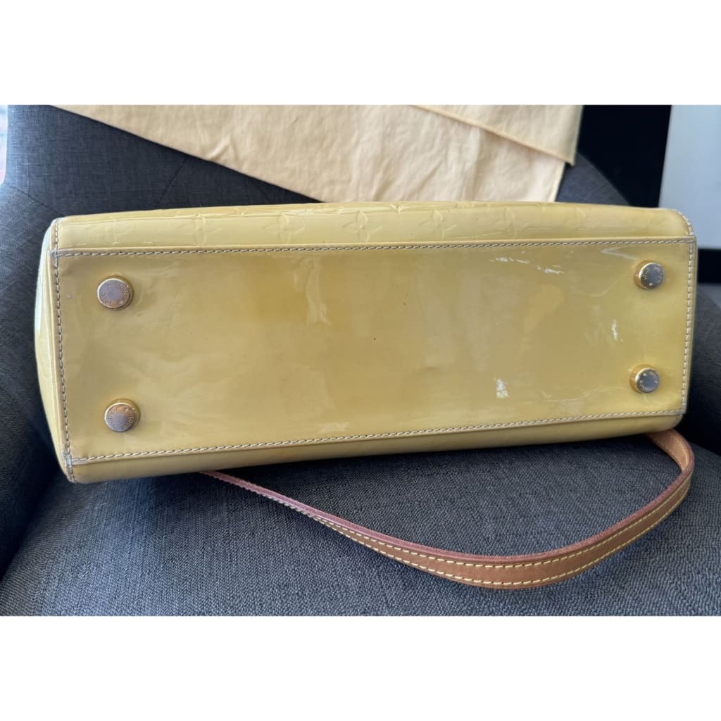 Louis Vuitton Yellow Vernis MM Brea Bag With Crossbody Strap & Dustbag - MM / Yellow / Leather