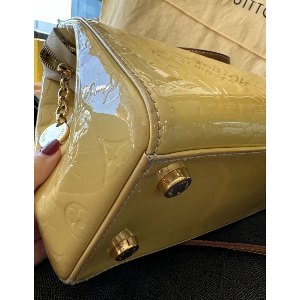 Louis Vuitton Yellow Vernis MM Brea Bag With Crossbody Strap & Dustbag - MM / Yellow / Leather