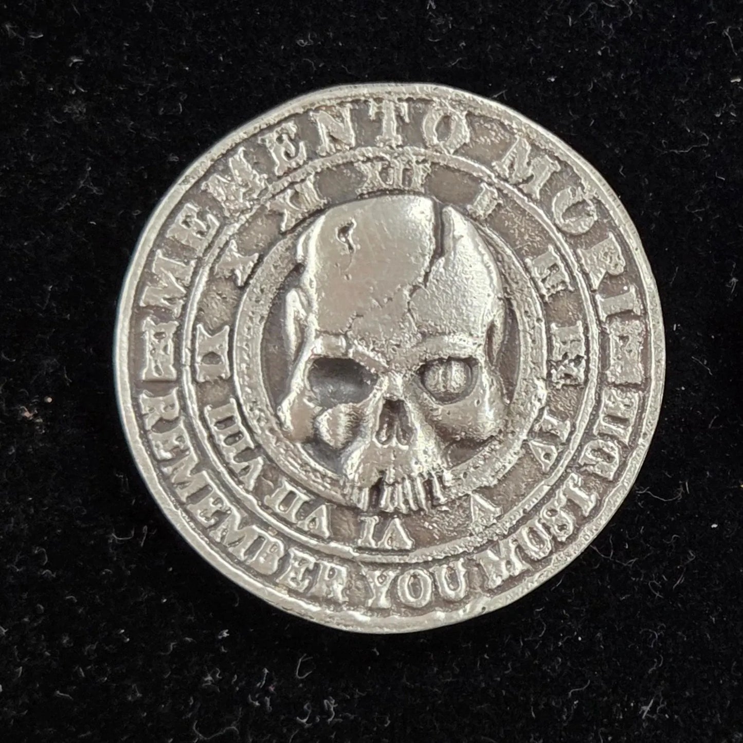 ~0.85 Troy Oz. MK BarZ "Momento Mori / Momento Vivere" Sand Casted Round .999 FS - MK BARZ AND BULLION