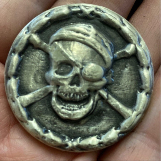 2 Troy ounce Jolly Roger wreath round.999 fine silver